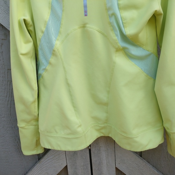 Tangerine, yellowish green jacket - Picture 6 of 7